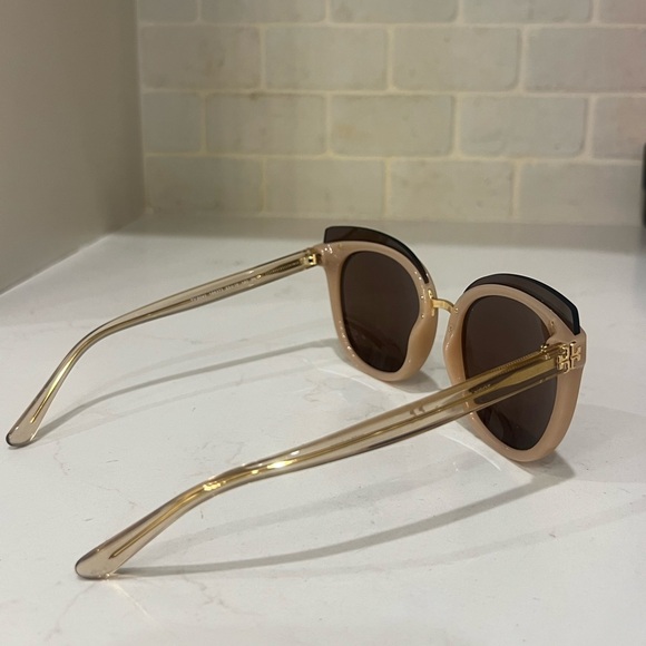 Tory Burch Oversized Round Cat Eye Sunglasses, Blush & Taupe - Picture 5 of 7